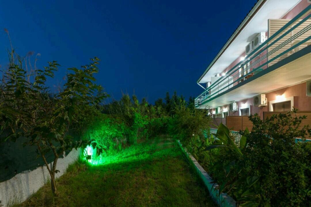 Eleni Studios & Apartments Alykes  Exterior foto